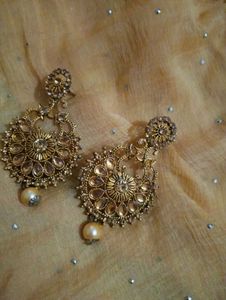 Earrings With Maangtika Set