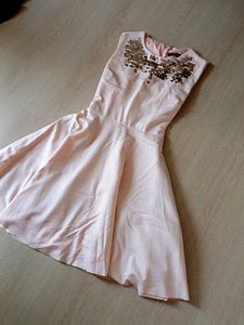 Peachy Pink Sequined Sleeveless Party Dress