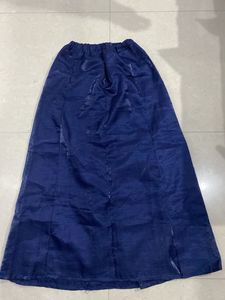Elegant Navy Blue Skirt with astar