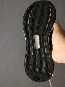 Stylish Adidas Sneakers.Bramd New