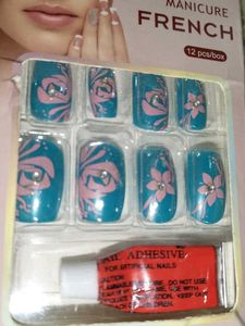 Artificial Nails With Nail Glue