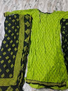 Green &amp; Black Salwar Suit