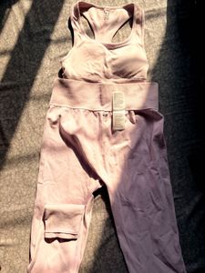 H&amp;M Activewear Set