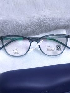Lenskart  Air Transparent Full Rim Cat Eye Frame