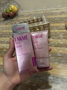 Lakme Lumi Lit Cream Highlighter
