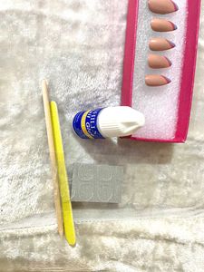 Beautiful Artificial Nails Extension