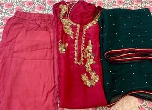 Maroon Suit With Contrast dupatta