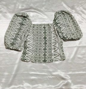 Floral Embroidered Puff Sleeve Top