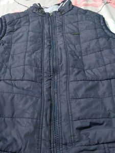 A Cut Sleeves Jacket 🧥