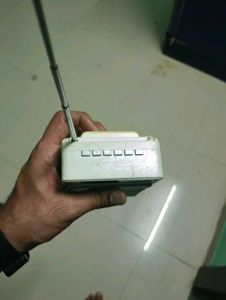 Vintage Pocket FM Radio - Not in work condi6