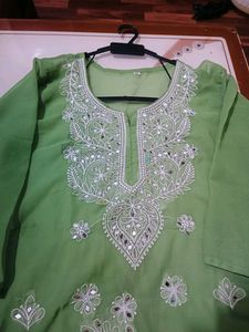 🆕 Chikankari Kurti