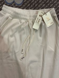 New Pretty White Pant