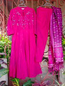Embroidered Kurta Set With Printed Dupatta