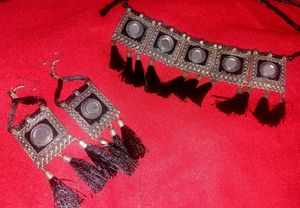 Black Tassel Choker With Earrings For Navratri