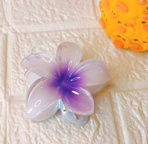 Viral Flower Clutcher💜