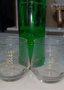 3 Glasses.