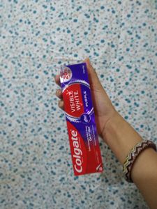 NEW COLGATE VISIBLE WHITE PURPLE TOOTHPASTE