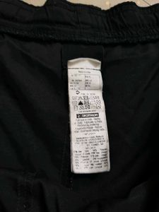 Unisex Black Loose Sports Shorts