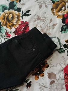 Black Jeggings Waist 20 Length 25