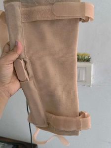 Flamingo hinged Knee Cap