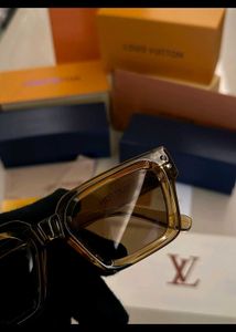 Louis Vuitton Sunglasses Unisex Og Store Model