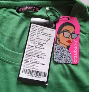 Women&#39;s Dressberry Oversized T-SHIRT