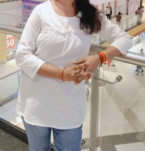 MAX White Embroidered Blouse