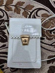 Cute White Croc Embossed Crossbody Bag