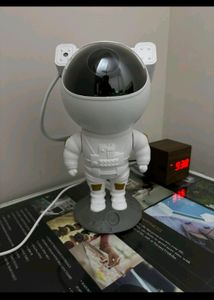 Astronaut Projector with Remote Control - 360° Adj