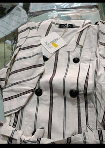 New Korean White Collar Dress With Black Strip