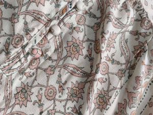 🦢🪕Soft Desi Sleeveless Short Kurti