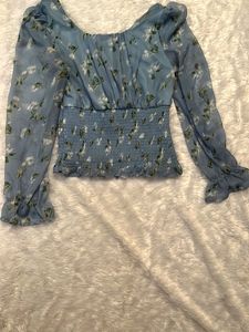Vintage Blue Florals Smocked Top🌟