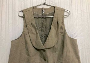 Stylish Sleeveless Waistcoat