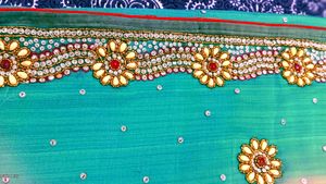 Beautiful Heavy Sadi In Cheap Price.