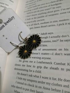 Daisy Drop Earrings