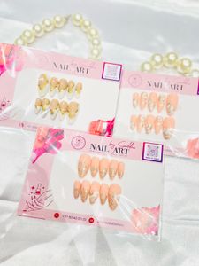 Press-On Nail Art Sets