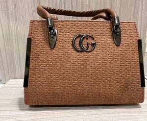 Brand New Hand Bag 😍