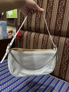 Lino Perros White Shoulder Bag