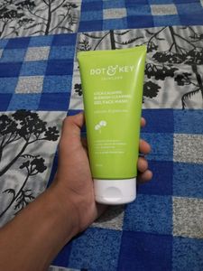 Dot & key Cica And Salicylic Acid Face Wash