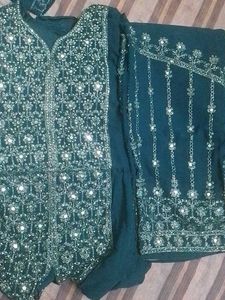 3 peace wedding dress