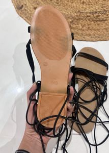 Set Of 2 completely new Lace-Up Sandals