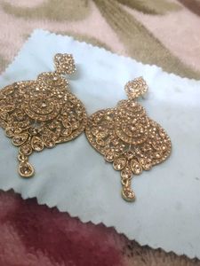 Elegant Gold Tone Drop Earrings