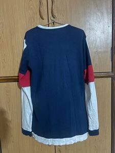 Levi&#39;s Graphic Tee With Premium Levis Logo