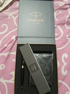 Parker Pen And Card Holder Set