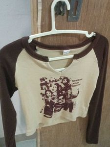 Cute Graphic Print Crop Top Size S