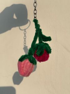 Pink strawberry 🍓 Pipe cleaner keychain