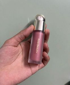 RARE BEAUTY BLUSH