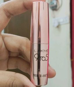 Lakme 9to5 Primer + Matte Lipstick