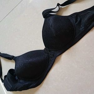 🟩NEW🟩 Black Lace light padded Bra