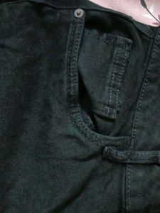 black jean